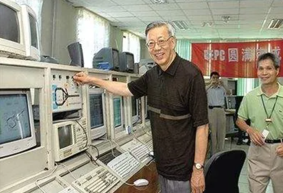 加速器