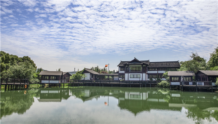 天空出现鱼鳞云是什么征兆 天上出现鱼鳞云是什么预兆
