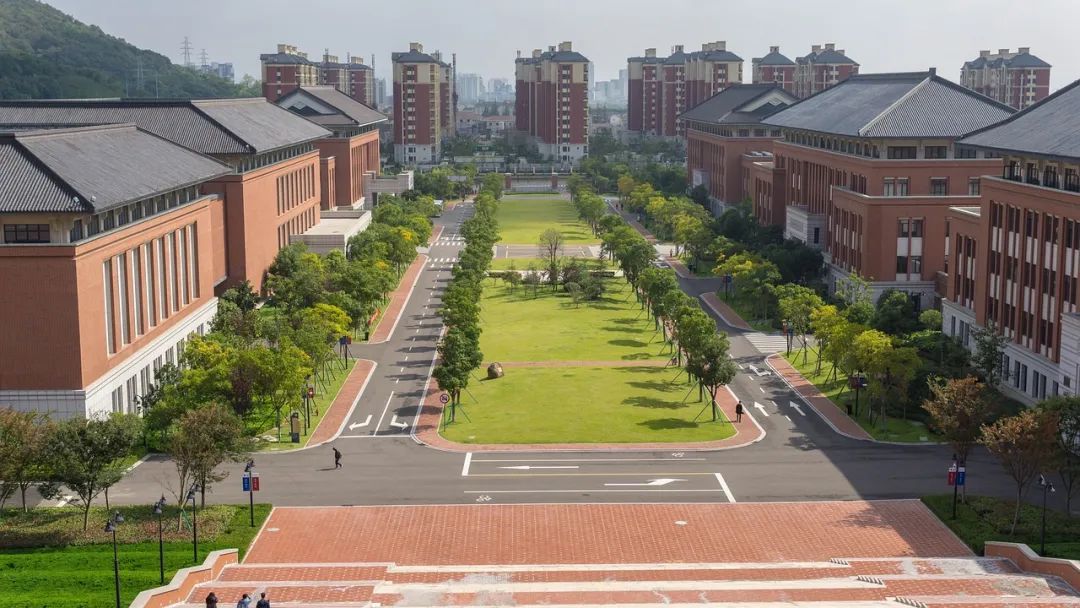女生学什么专业挣钱多又轻松