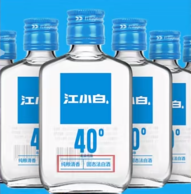 江小白酒图片