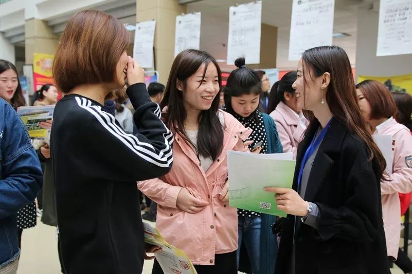 女生学什么专业挣钱多又轻松