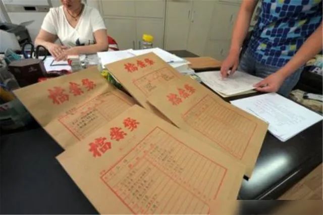 应届毕业生是怎么界定的