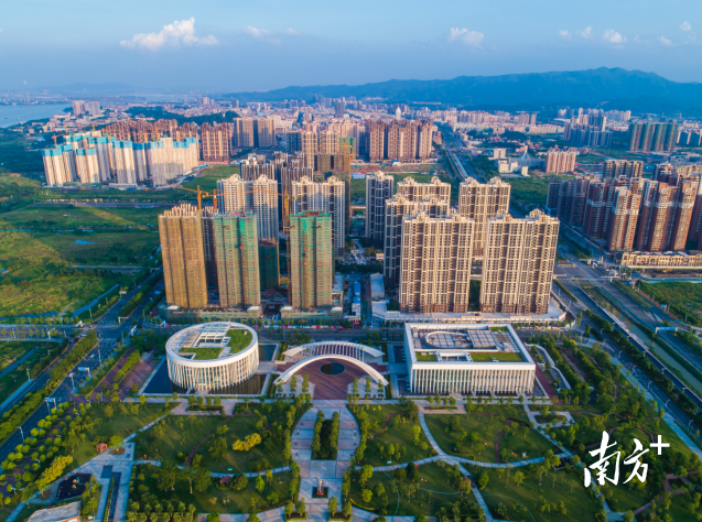 未来五年高明既要实现量上的“六个翻一番”，更要实现发展质量效益的全面提升，争当佛山高质量发展新引擎。资料图片