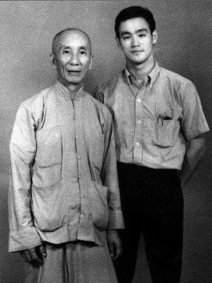 明星大腕斜杠青年兼职