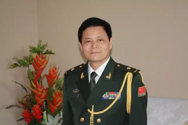 割双眼皮多少钱