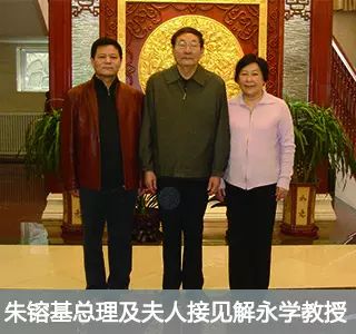 割双眼皮多少钱