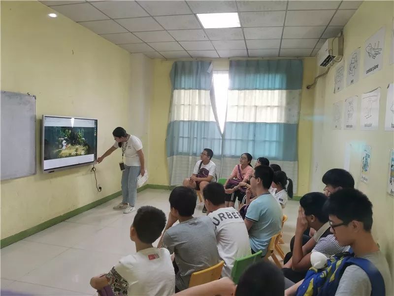适合00后创业项目