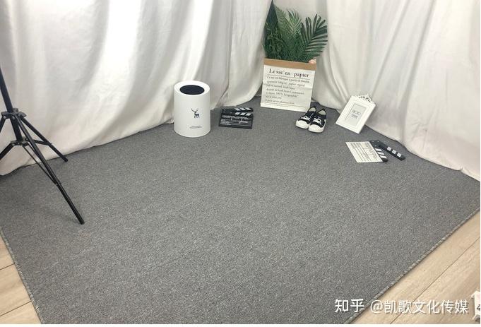 直播间灯光怎么布置