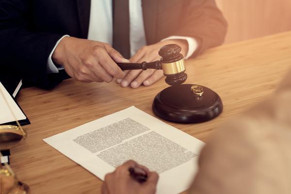 社区养老服务模式的优缺点分析图1