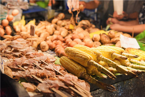 2020年过年做小吃摊生意赚钱 2020年过年做小吃摊生意赚钱