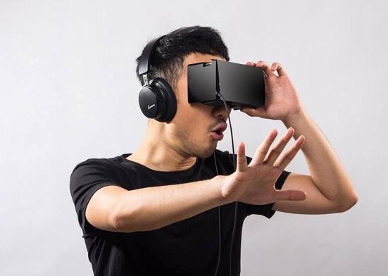 ar和vr的区别是什么