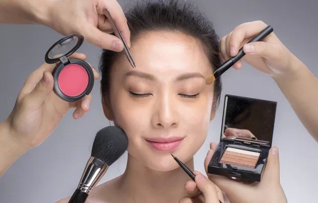 职业鉴定师是干啥的