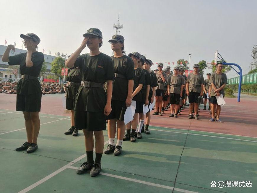 全封闭学校哪里好