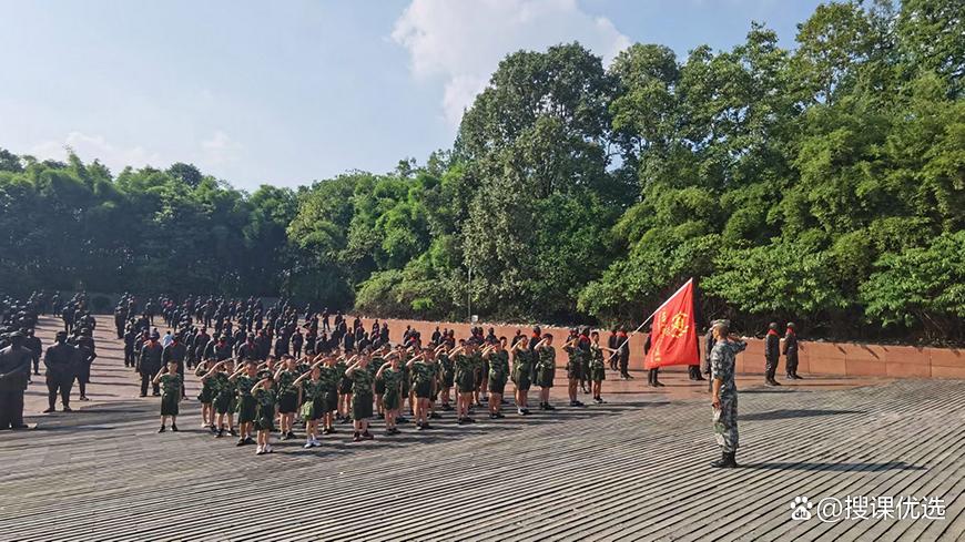 全封闭学校哪里好