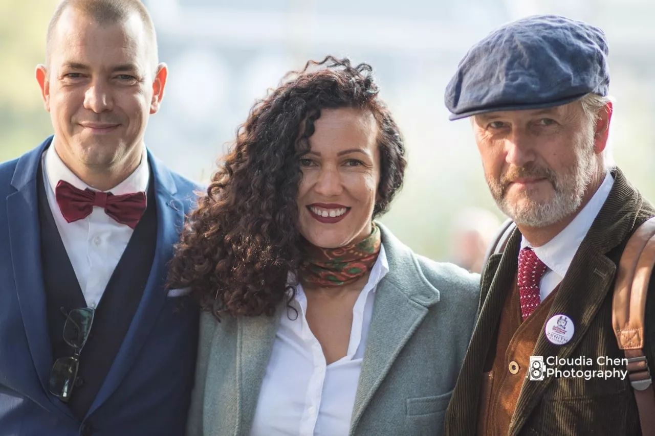 独立摄影师怎么赚钱