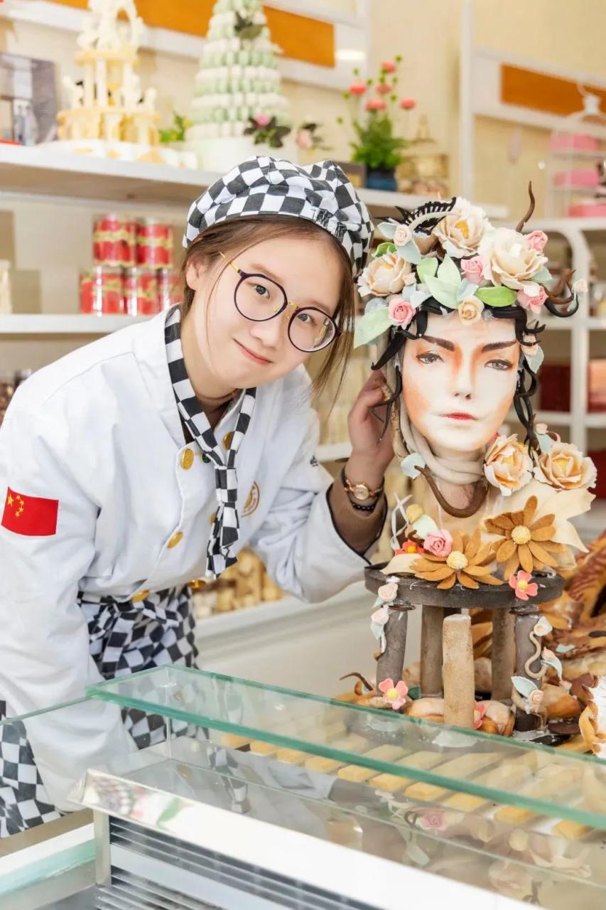 女孩学烘焙有发展吗