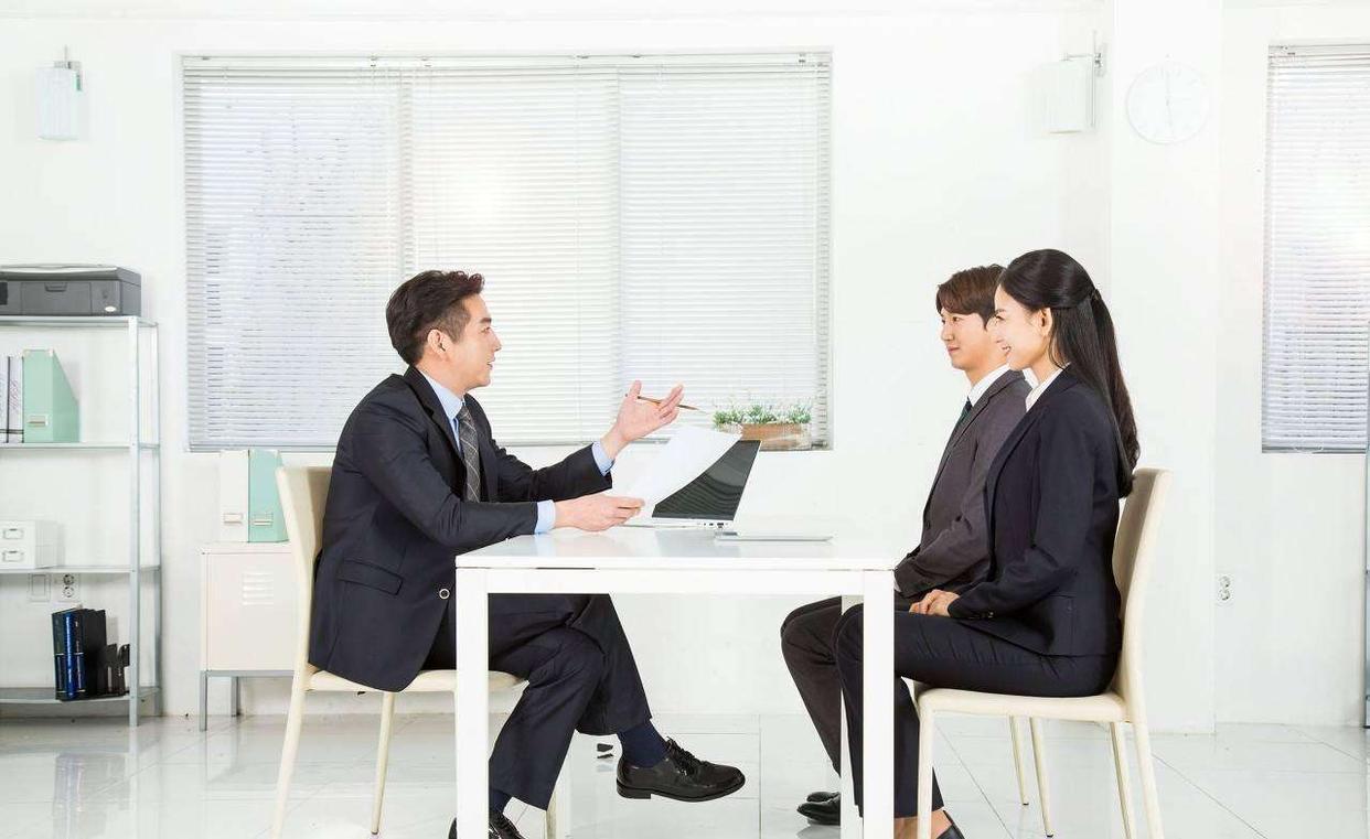 毕业生如何选择第一份工作