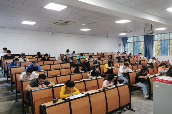 中级社工笔试考什么