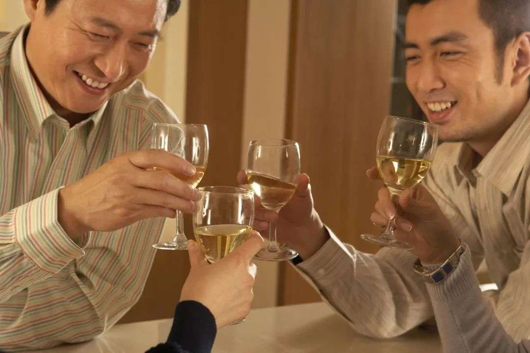 职场内卷的表现