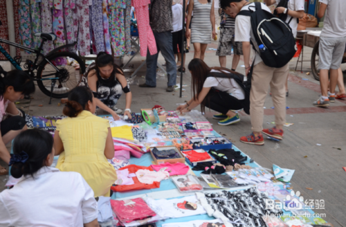 学会摆地摊技巧就能知道摆地摊卖什么最赚钱