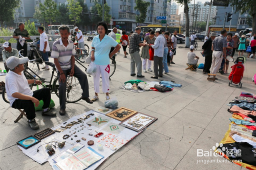 学会摆地摊技巧就能知道摆地摊卖什么最赚钱