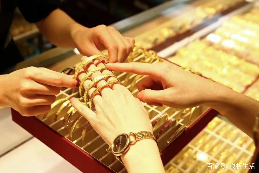 黄金回收小店靠什么赚钱