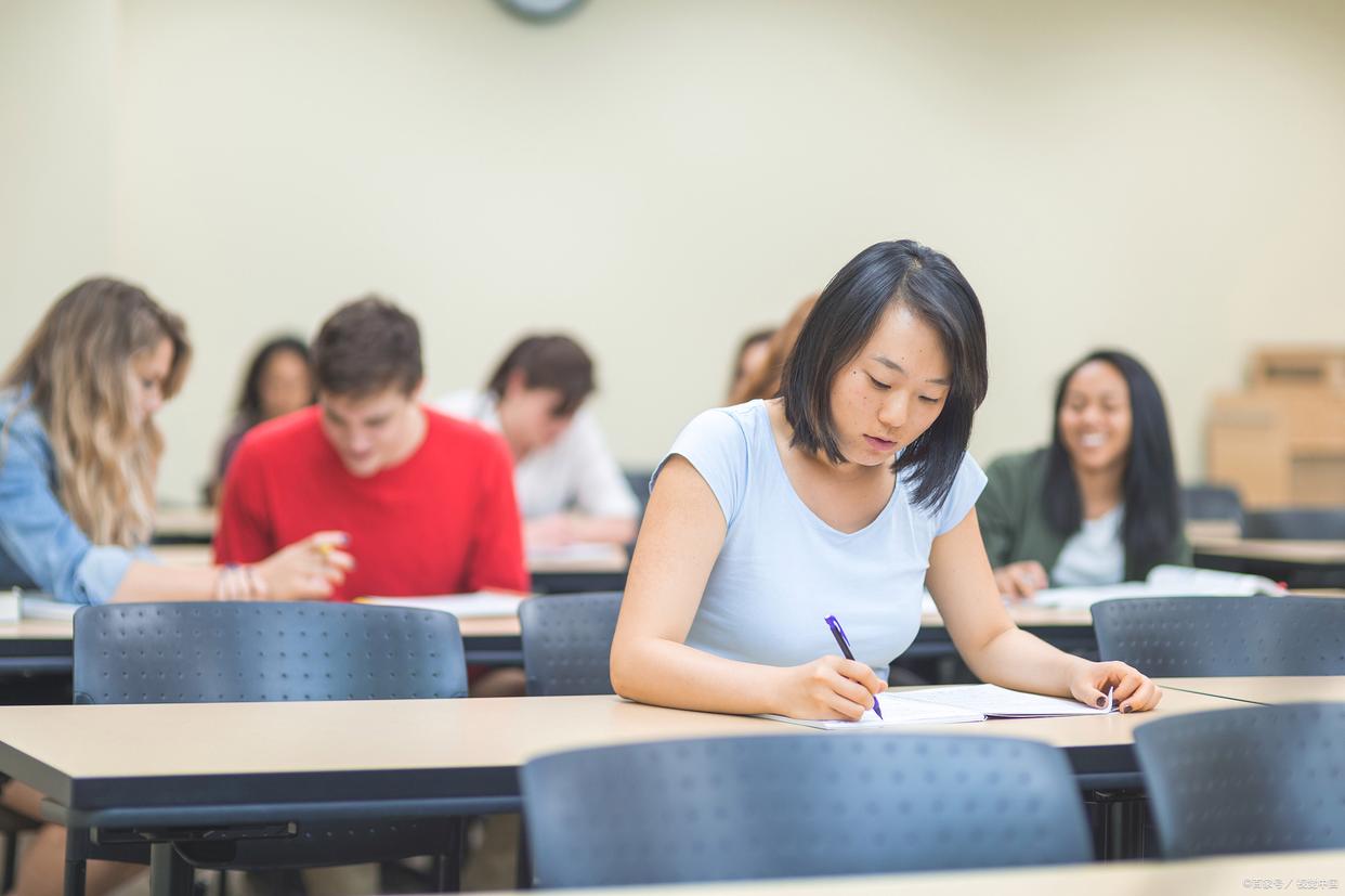 成人教育与自考区别 成人教育与自考区别